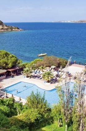 Kefalonia a hotel Mediterranee s bazénem