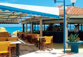 Řecký hotel Sousouras s barem u bazénu