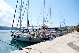 Přístav v hlavním městě Argostoli, Kefalonia