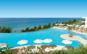 Hotelový areál Oceania Club s bazénem, Řecko