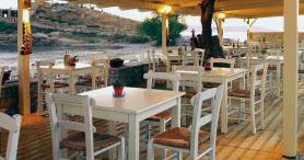 Ostrov Naxos s hotelem Nissaki Beach - restaurace