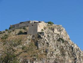Peloponéské město Nafplio s pevností Palamidi