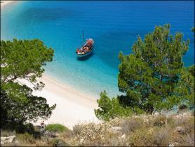 Karpathos s pláží Apella