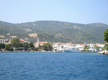 Řecký ostrov Skiathos s hlavním městem